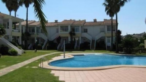 Wohnung mit Pool, Garten, Terrasse in Strandnähe